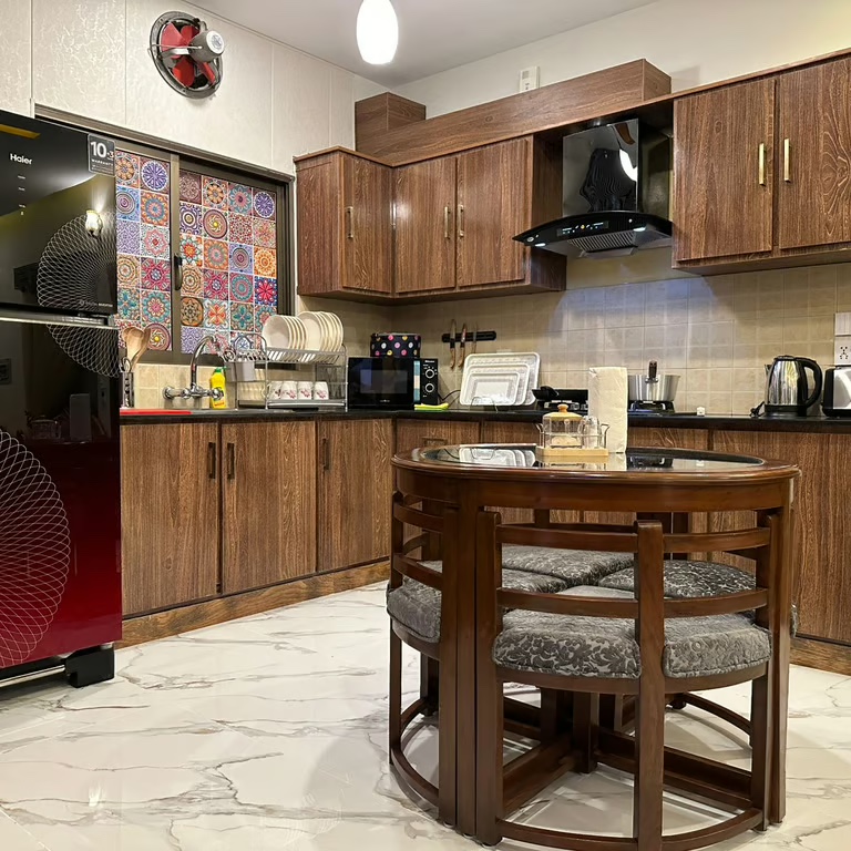 Multi Residencia & Orchard Farmhouse