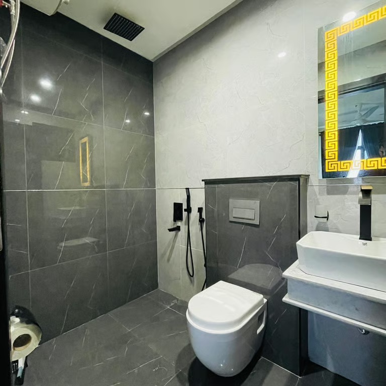 Multi Residencia & Orchard Farmhouse